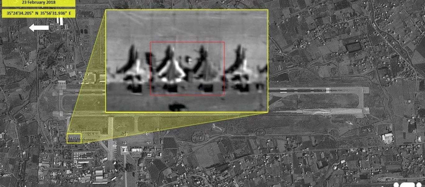 Δορυφορικές φωτογραφίες των Su-57 στην αεροπορική βάση Hmeimim της Συρίας